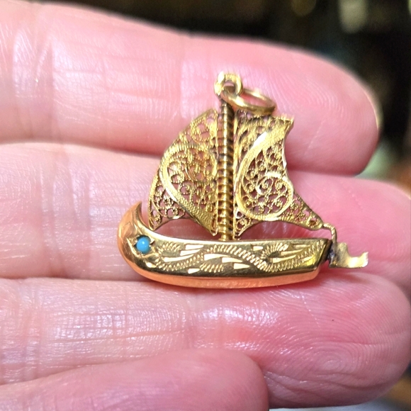 Kharma by Avelon Jewelry - 24k gold sail boat with turquoise gem vintage 1940's piece